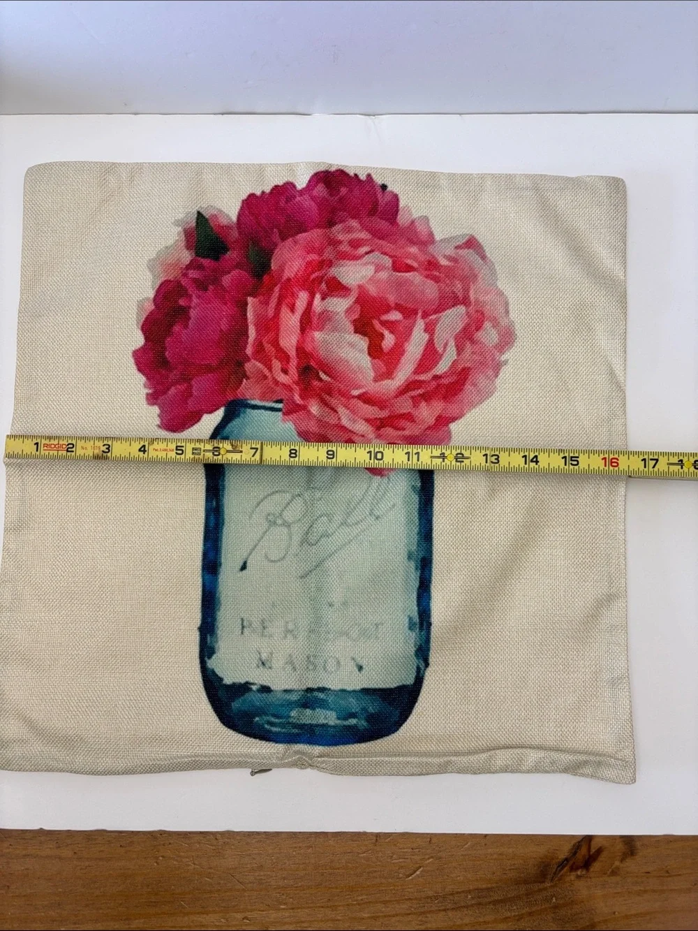 Ball decorative canvas